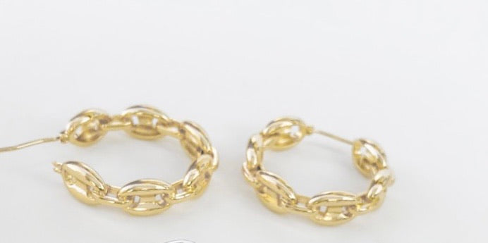 Gigi Hoops