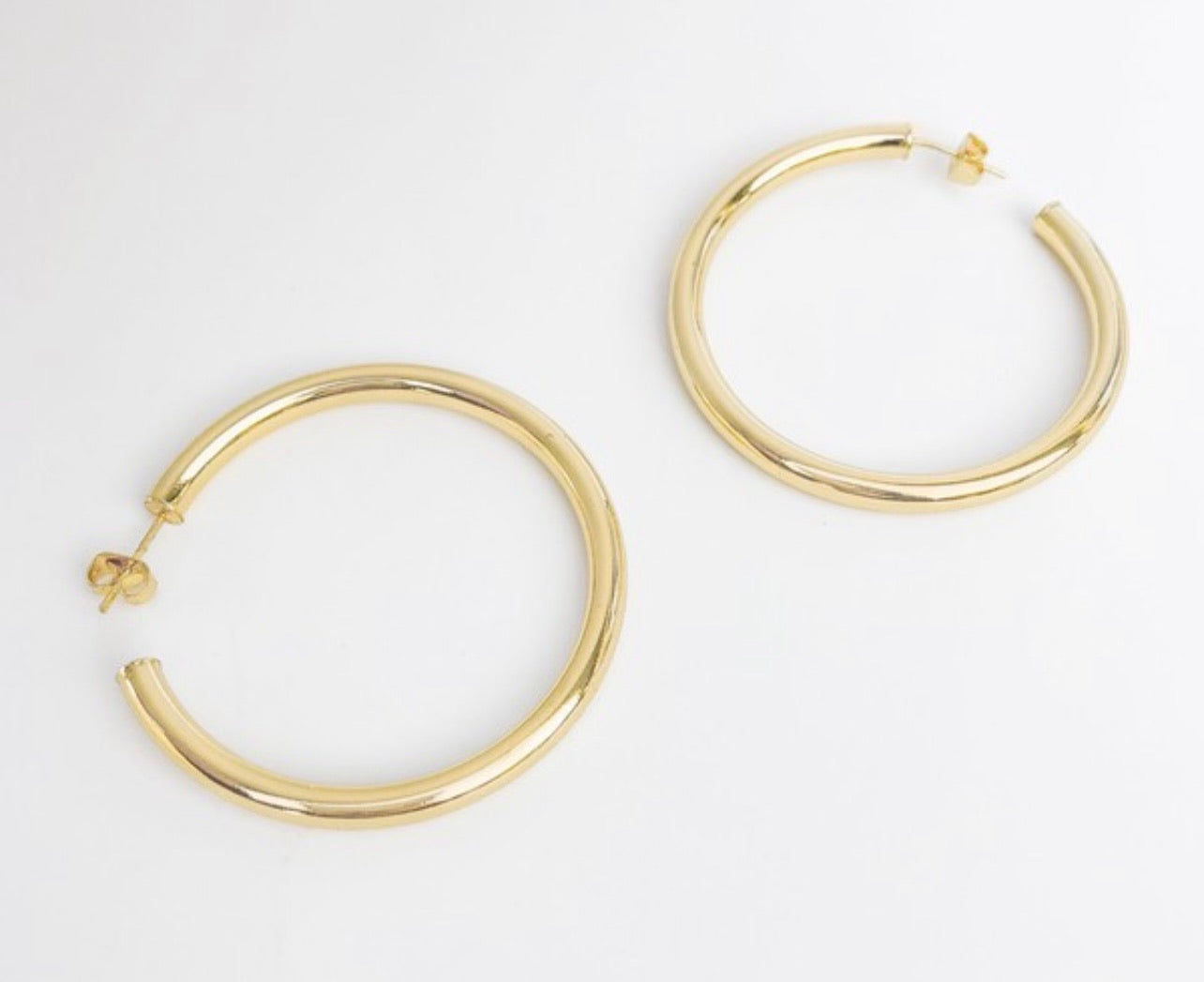 Medium Classic Hoops