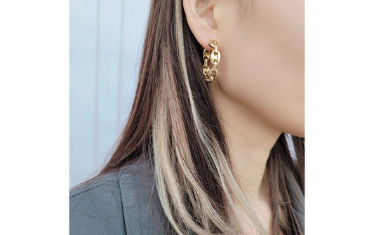 Gigi Hoops